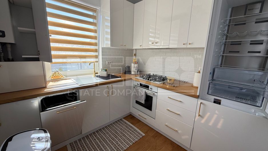 Apartament 3 camere | Zona Putnei | Etaj 2 - Poză 1