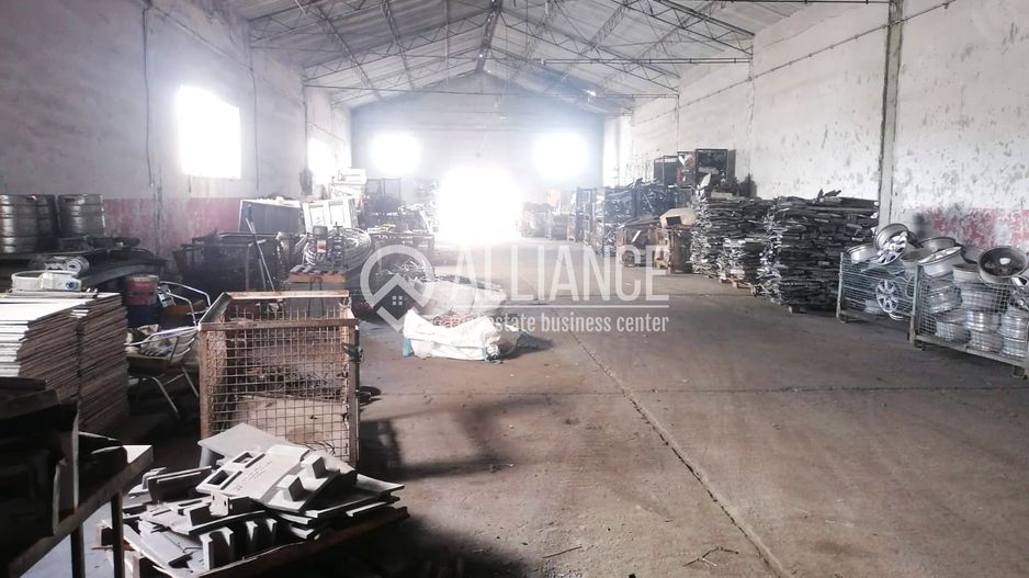 ZONA INDUSTRIALA (COD10) - Hala de inchiriat cu teren de 1700mp - Poză 1