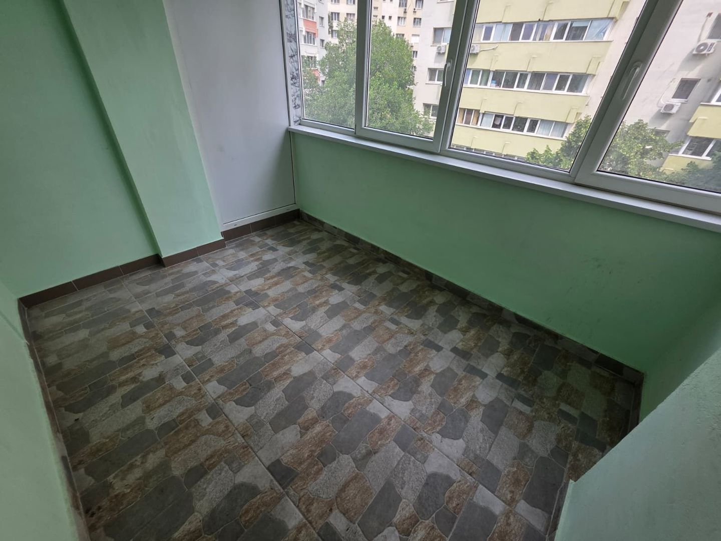 AP. 2 CAMERE MEGA MALL, BLOC REABILITAT, MUTARE IMEDIATA, COMISION 0% - Poză 3