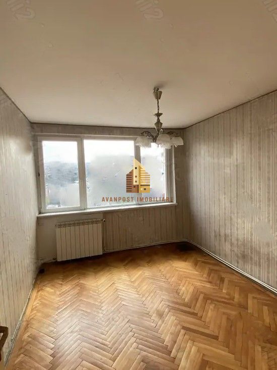 | Apartament cu 3 camere de vanzare | Cartierul Grigorescu | Etaj 1| - Poză 3
