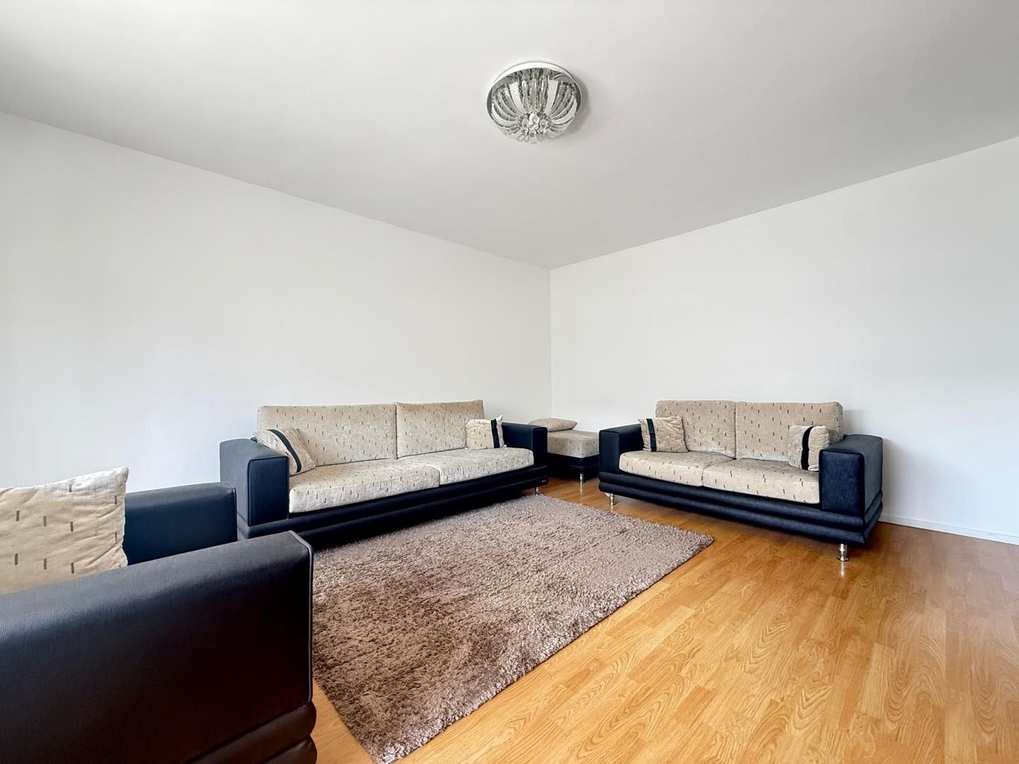 APARTAMENT 2 CAMERE ‖ BLOC 2001 ‖ LIFT ‖ ZONA CENTRALA NERVA TRAIAN - Poză 2