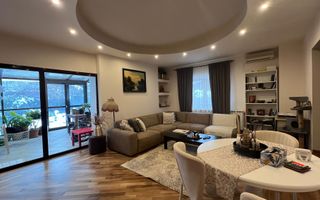 Vila Damaroaia - langa lacul Grivita - Poză 5