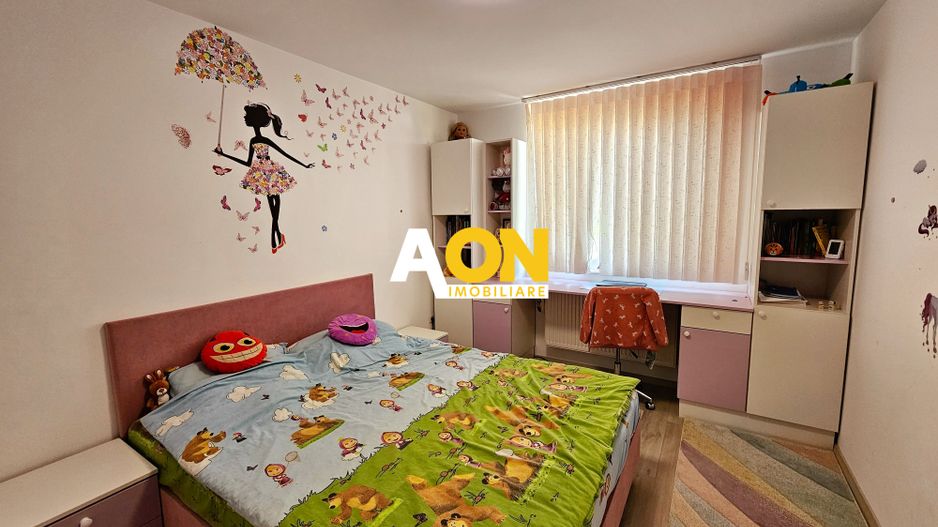 1/2 Duplex mobilat, utilat, 4 camere, pivnita, 200 mp teren - Poză 12