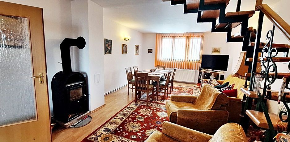 Casa de vacanta/locuit permanent in Podul Olt la 20min de Brasov - Poză 3