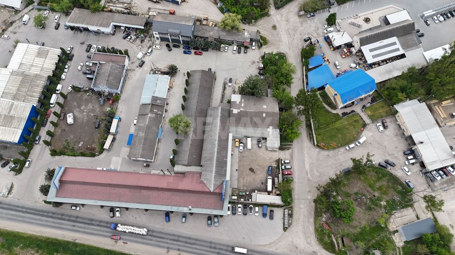 Teren cu spații comerciale Mun. Bălți - Poză 3