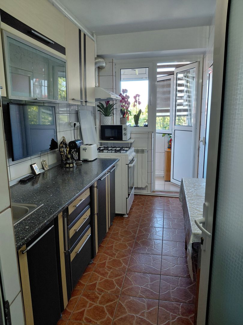 🏡 Oportunitate! 2 camere decomandat, etaj 1/4, 2 balcoane – General - Poză 10