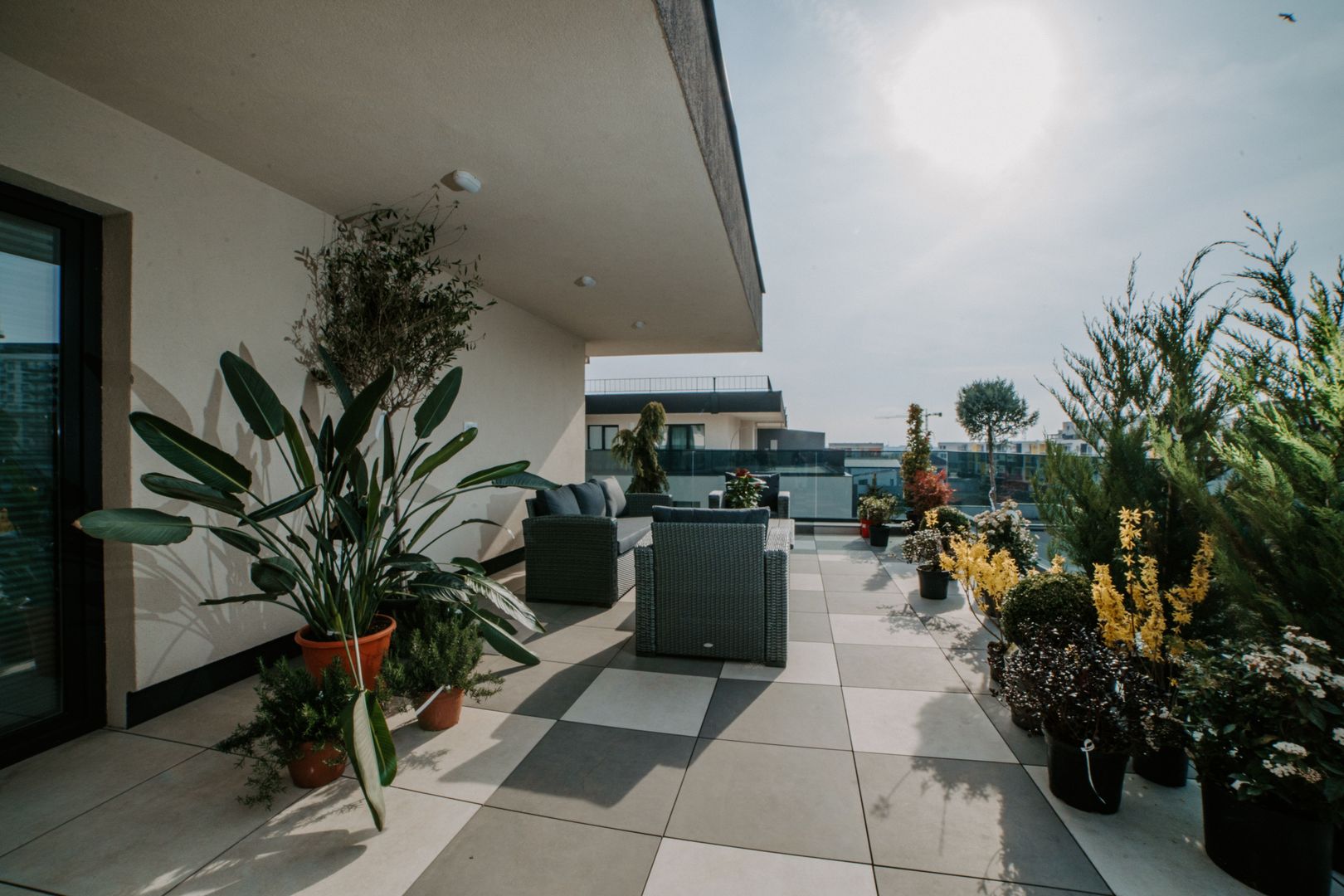 Penthouse 2 camere mobilat utilat panouri solare pompa caldura - Poză 13