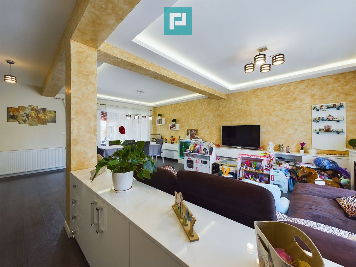 Casa ideală pentru familia ta, în Via Carmina - Poză 3