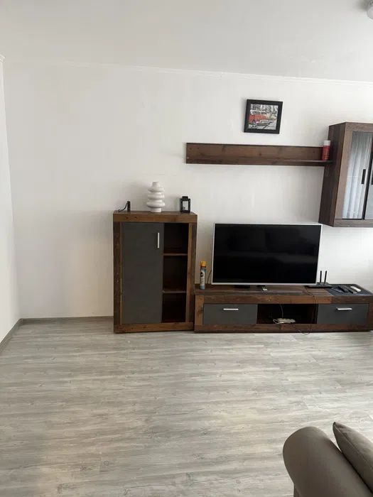 Apartament spatios cu 3 camere, Drumul Taberei Lovinescu - Poză 3