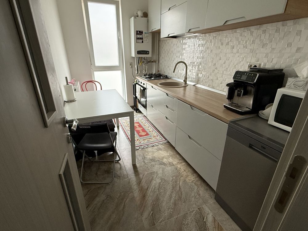 Apartament 3 camere + loc de parcare - Poză 3
