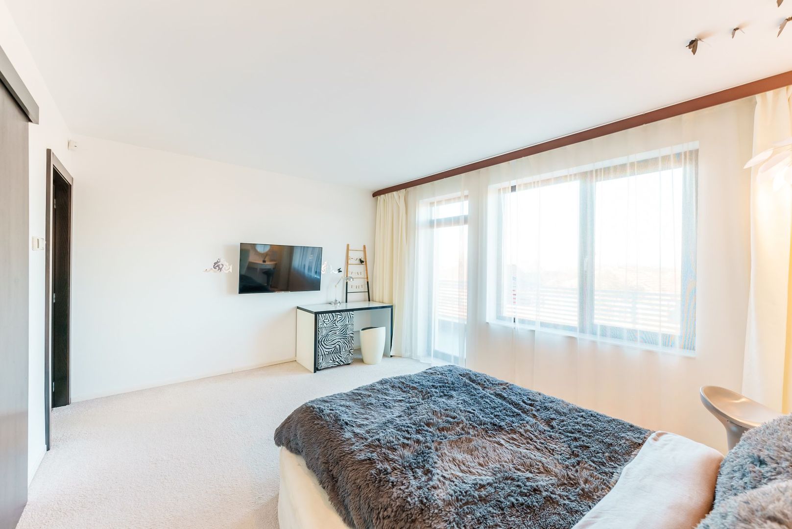 Casă superbă în Sânnicolau Mic - Poză 17