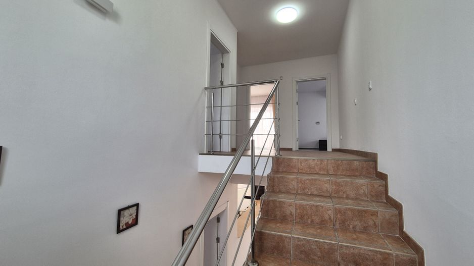 Casă cu 5 camere, 220 mp, teren 500 mp – Bragadiru, langa Bucuresti - Poză 13