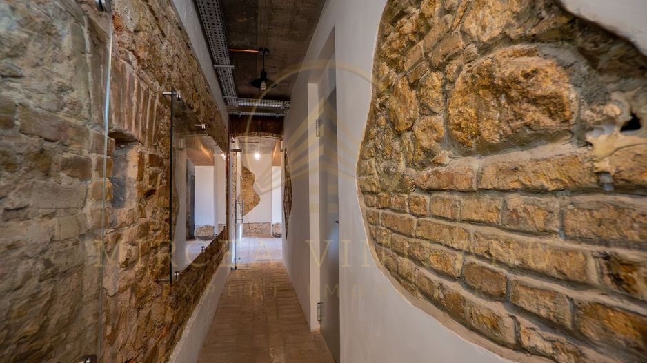 Vilă istorică de vânzare în Peninsula Constanța - Poză 33