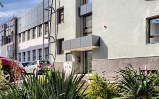 Spațiu modern de inchiriat destinat clinicilor sau companiilor - Poză 12