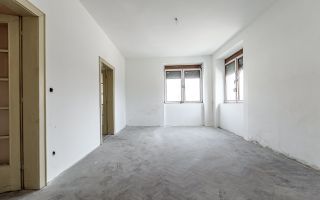 Casă spațioasă pentru familie mare. Curte generoasă, zonă accesibilă! - Poză 11