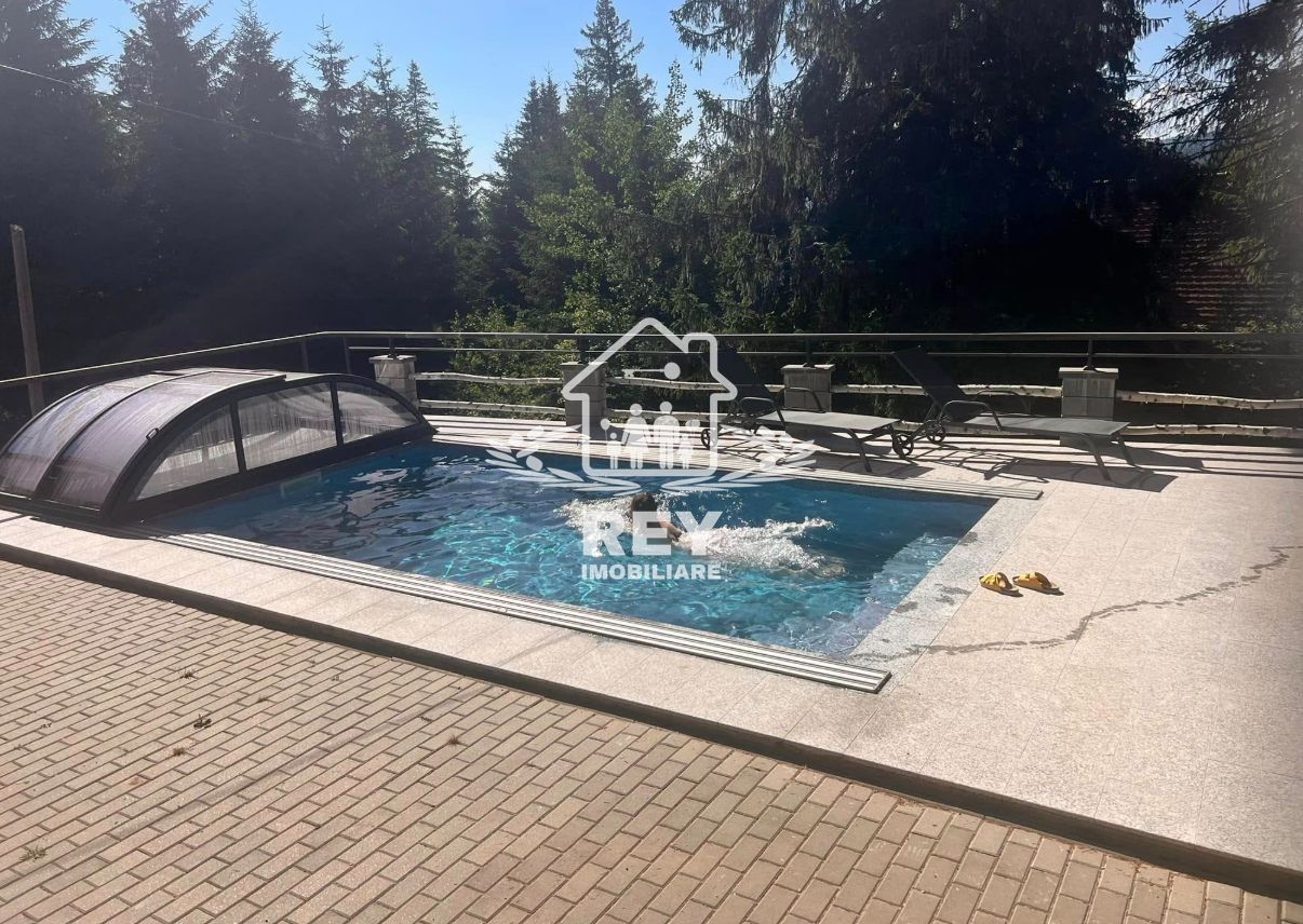 Casă de vacanța / Vilă în Păltiniș cu piscina acoperită și încălzită - Poză 1