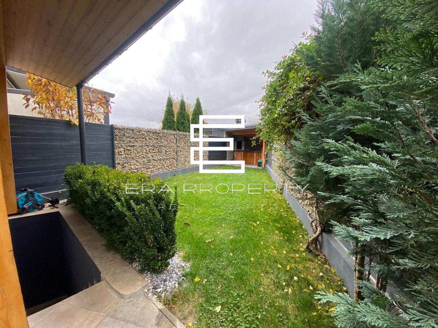 Casa tip duplex , pivnita, carport in Selimbar zona Brana - Poză 17