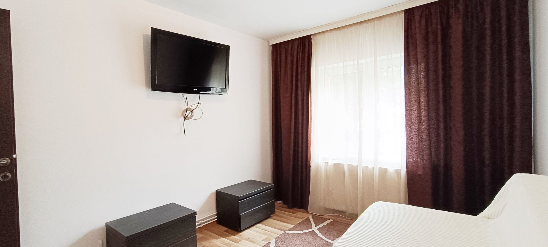 Apartament cu 3 camere pretabil birou sau locuinta in Brasov - Poză 10