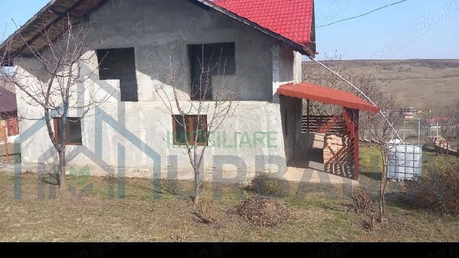 Casă de vânzare în comuna Erbiceni, județul Iași - Poză 1