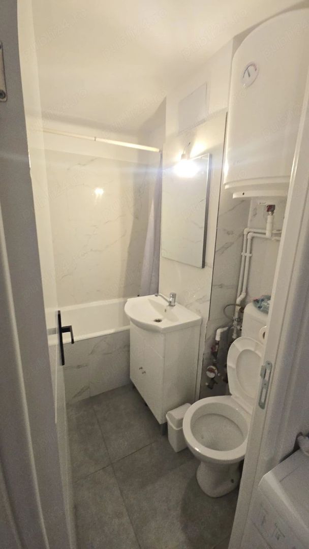🔑 Vanzare apartament 3 camere – Zona Balta Albă / Titan - Poză 4