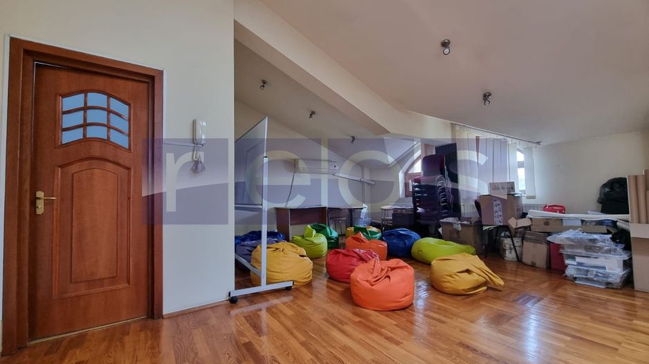 DE INCHIRIAT VILA  D+P+1+2 + CURTE | ZONA PARCUL CAROL - Poză 15