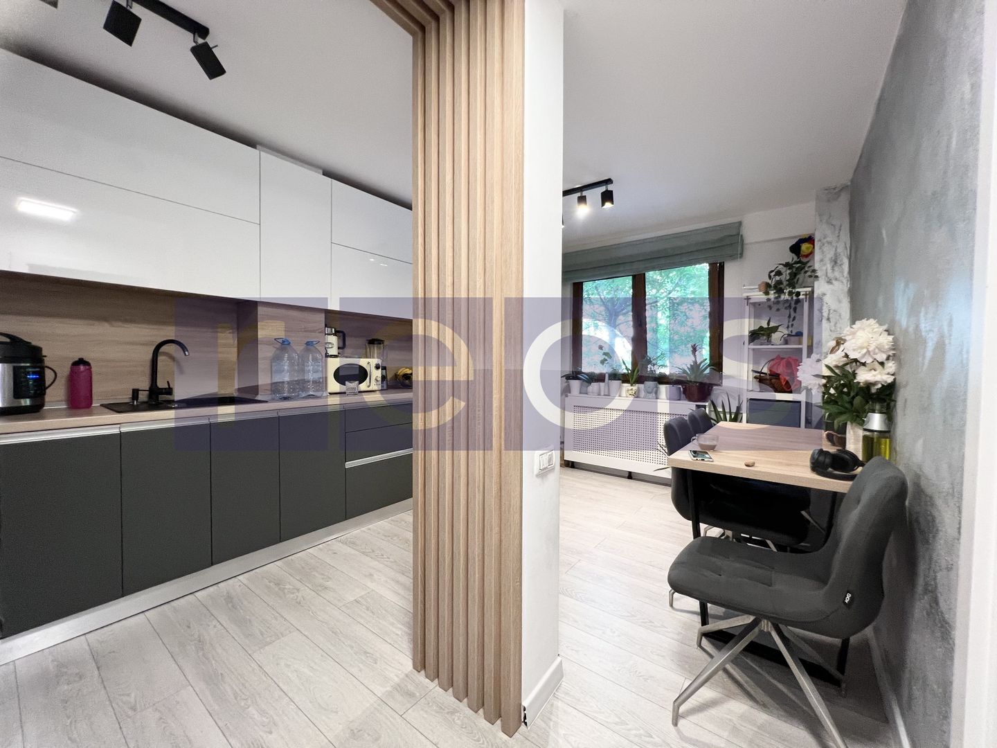 VANZARE | 3 CAMERE | PIATA VICTORIEI | RENOVAT - Poză 8