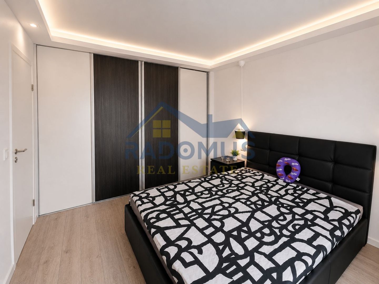 Apartament 3 camere – Cina  –Strada Târnavei nr. 4, Etaj 3 - Poză 3