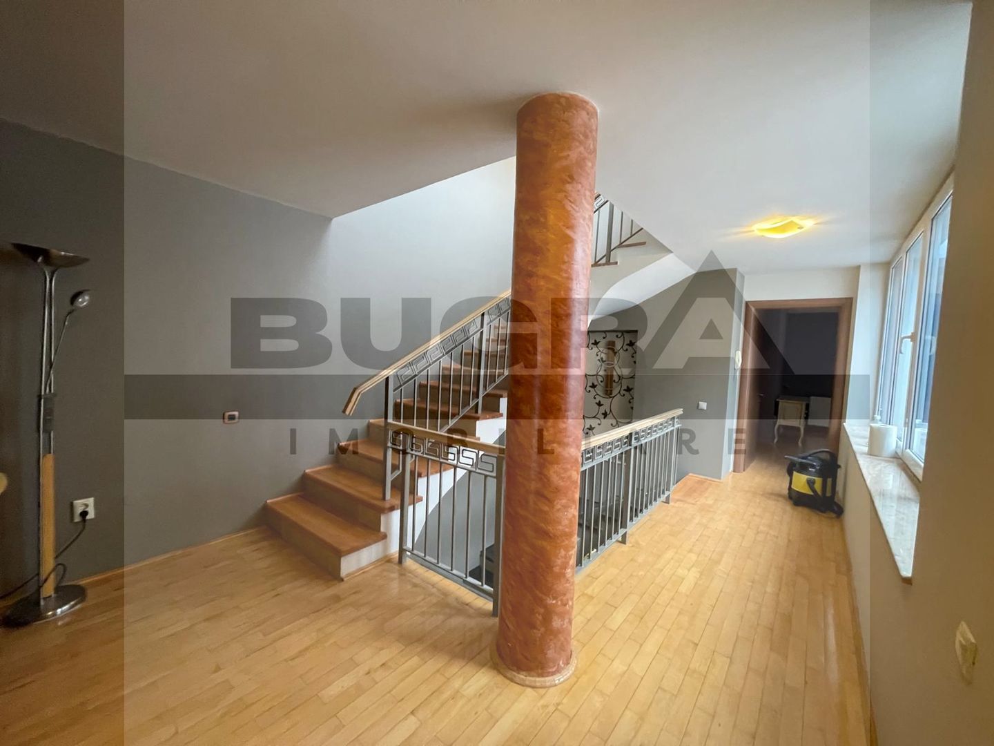 Duplex de 320mp, modern, 120mp, sauna, zona strazii Zaharia Stancu - Poză 23