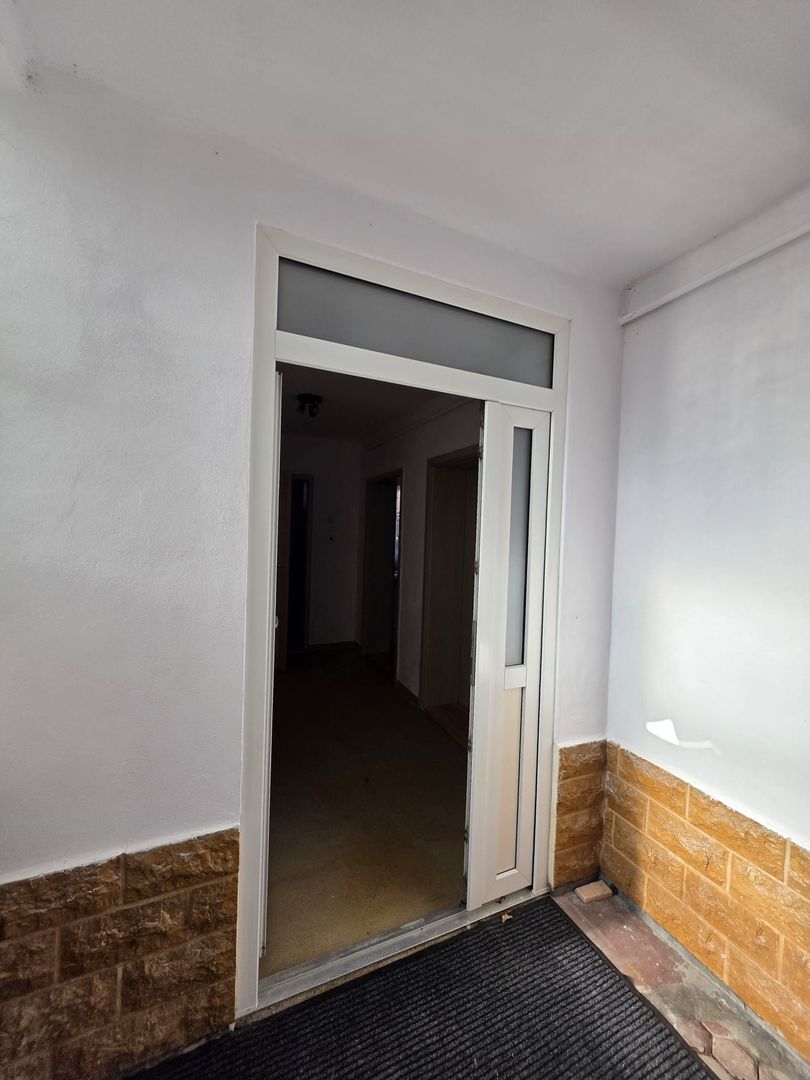 CASA  DE ÎNCHIRIAT 3 CAMERE IDEALA PENTRU SEDIU FIRMA SAU LOCUINTA - Poză 24