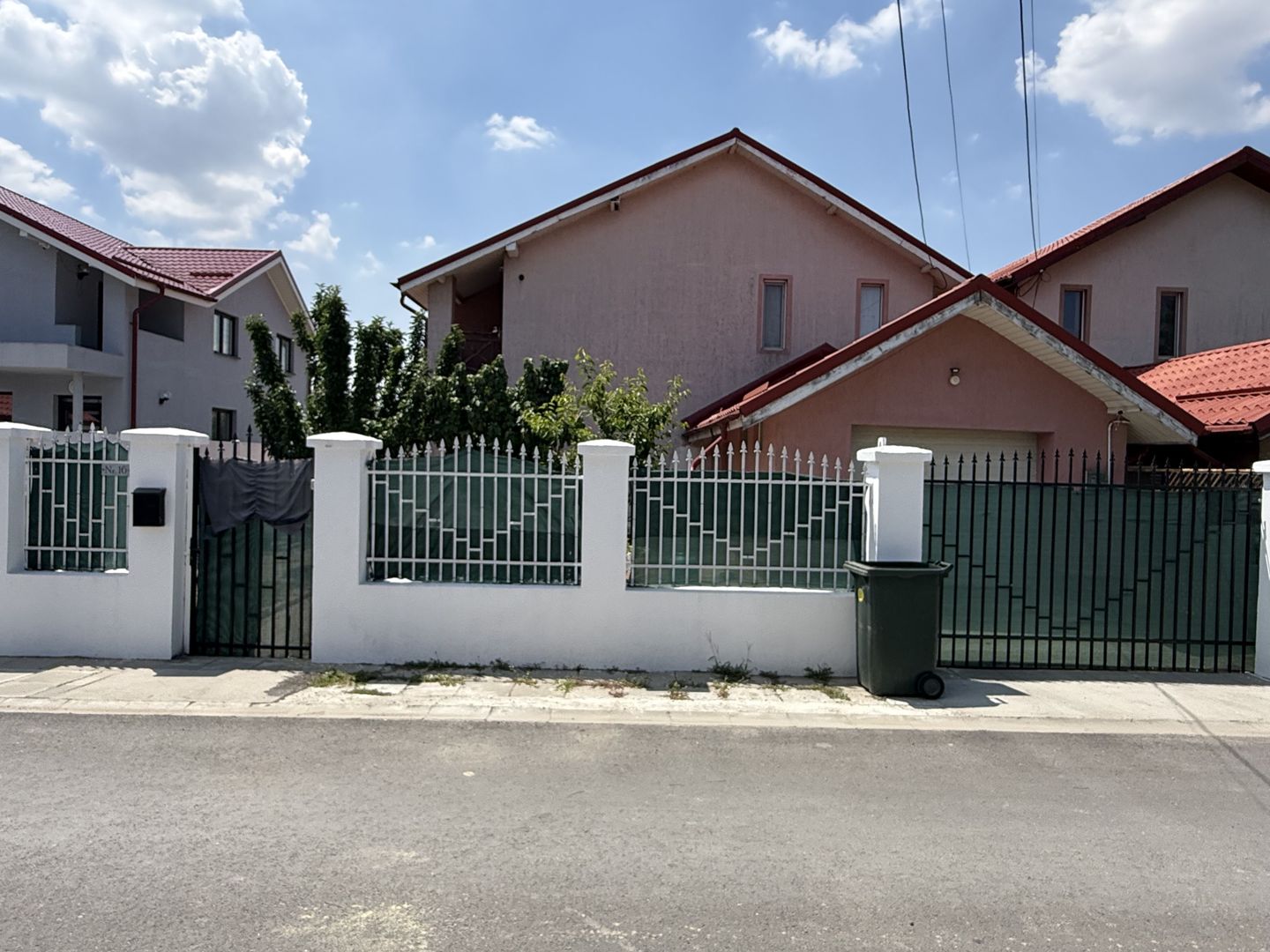Vila P+1 cu terasă 255 mp + garaj 22,5 mp si teren 417 mp-Berceni ! - Poză 44