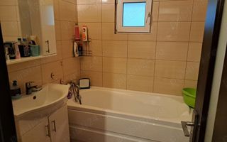 Vanzare apartament 3 camere ,zona 13 Septembrie - Poză 3