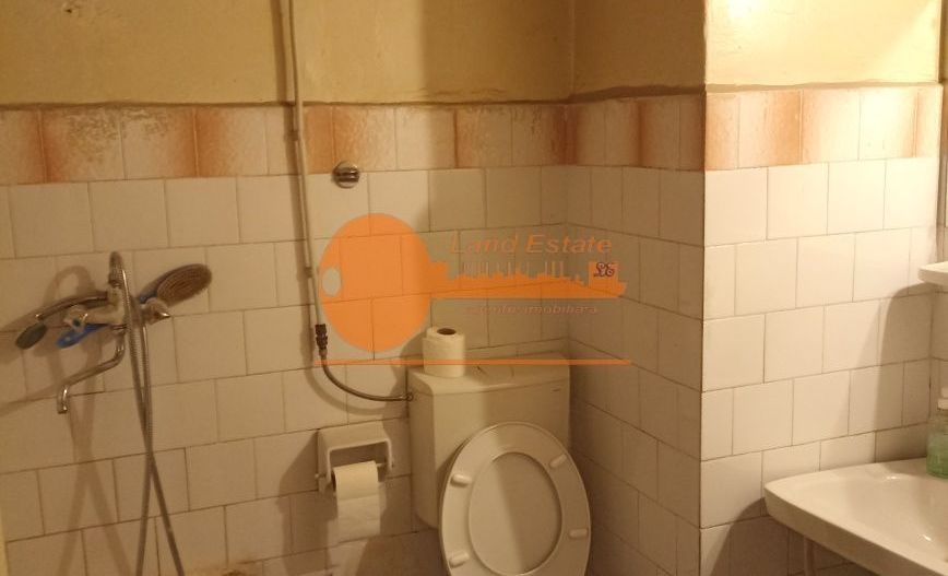 Garsoniera Ho si Min ( bloc rusesc-boxa ) - Poză 5