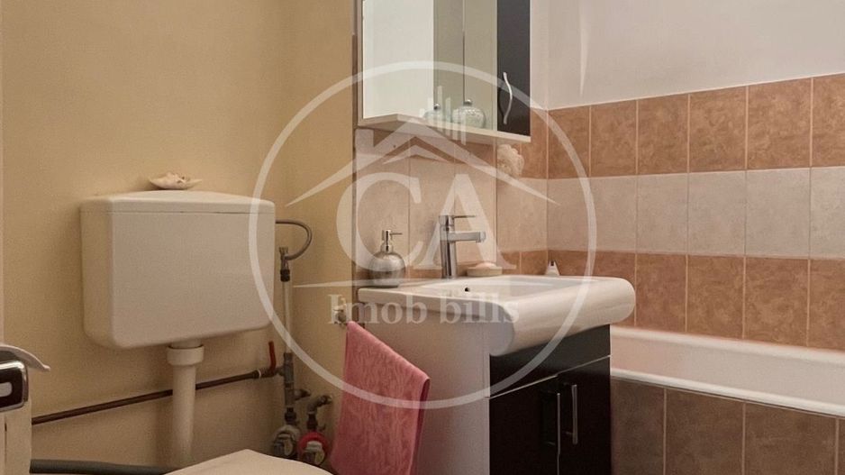 Apartament cu o cameră de vânzare in zona Rogerius, Oradea - Poză 5