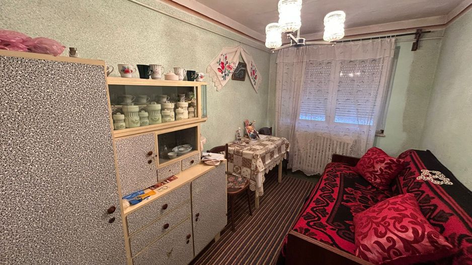 Apartament 3 camere, 47mp  - Cugir - Poză 6