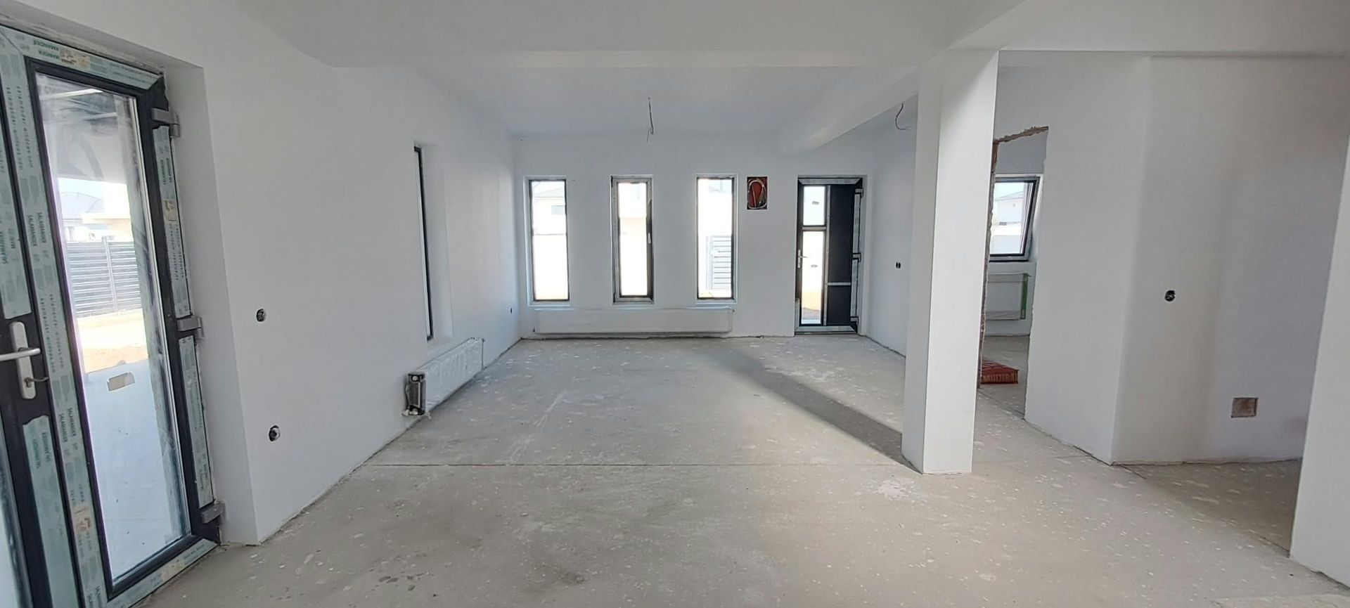 BÂCU, CASĂ/ VILĂ P+1ET+Pod, teren 484 mp, 4 camere, 3 bai, STB - 800 m - Poză 3