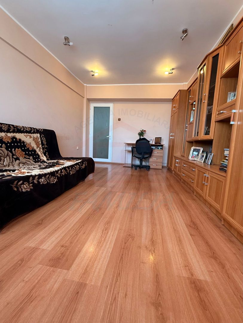 APARTAMENT 4 CAMERE, MICRO 20, 110.000 € - Poză 2