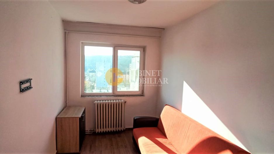 3 camere decomandat, mobilat si utilat, zona Mircea Cel Batran - Poză 2