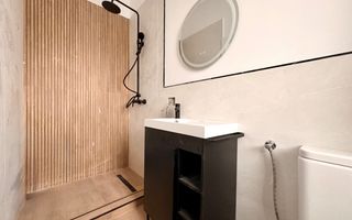 Duplex cu 4 camere, despărțit prin camera tehnica | Mosnita Veche - Poză 15