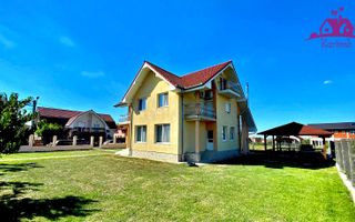 Casa lux in localitatea Sânmartin - Poză 18