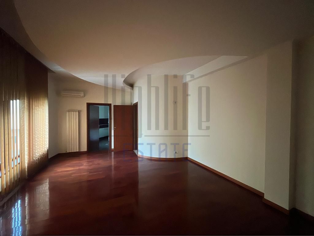 Confort și liniște aproape de școli - Casă privată, disponibilă! - Poză 8