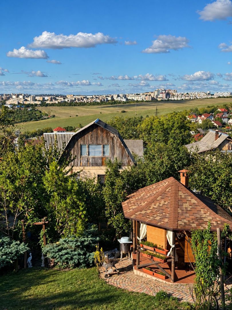 CASĂ CU PISCINĂ, SAUNĂ ȘI VEDERE PANORAMICĂ – TOHATIN - Poză 12
