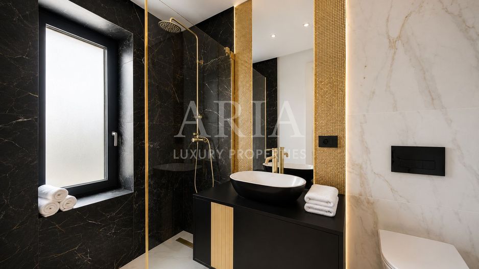 WATERFRONT VILLA | POOL - Poză 17