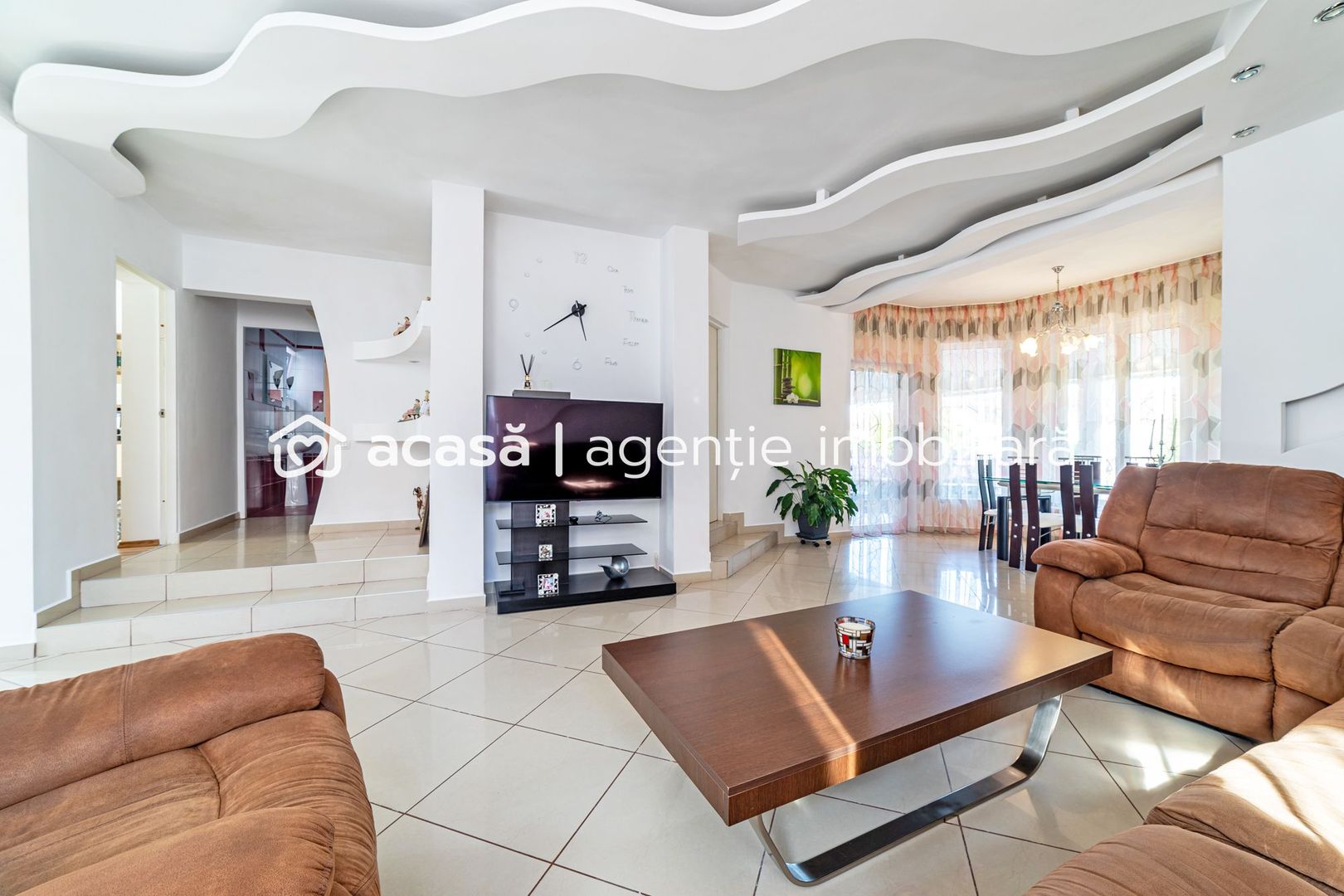 Casă cu teren de 507mp,  în Micălaca - Poză 1