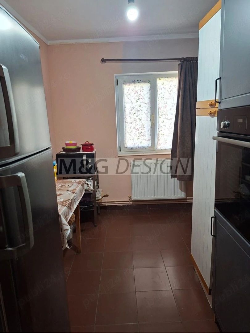 3 camere decomandat zona Bucovina - Poză 4