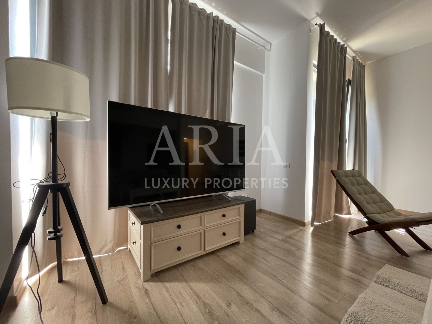 IANCU 75 - 3 CAMERE - NOU LUX - GARAJ - Poză 5