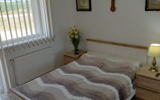 Apartament modern echipat premium 2 camere si baie cu geam in Turnisor - Poză 1