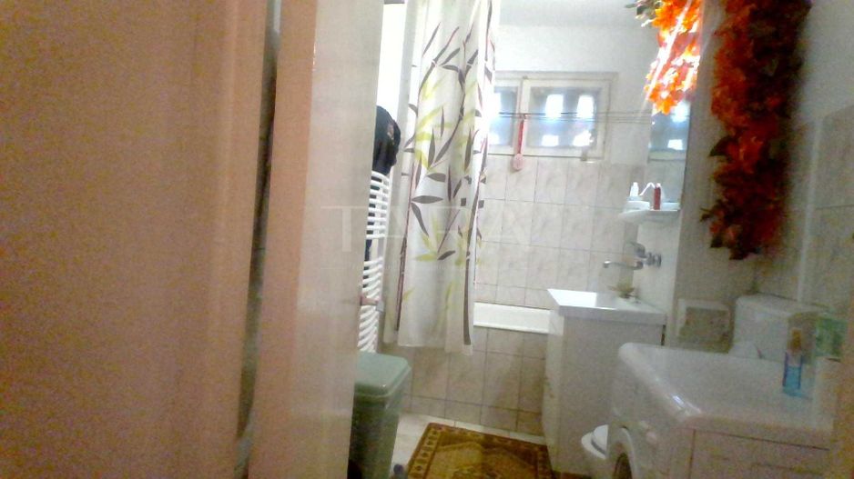 Apartament 3 camere Mănăștur, etaj 1, decomandat, balcon, beci. - Poză 7
