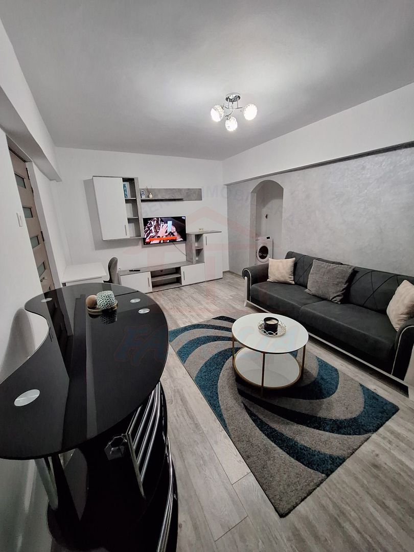 Închiriez apartament în zonă centrală – Galați - Poză 10
