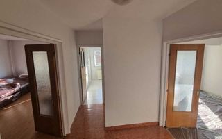 Vanzare 3 camere  | Bulevardul Unirii  | Etaj 2 | Locație centrala - Poză 3
