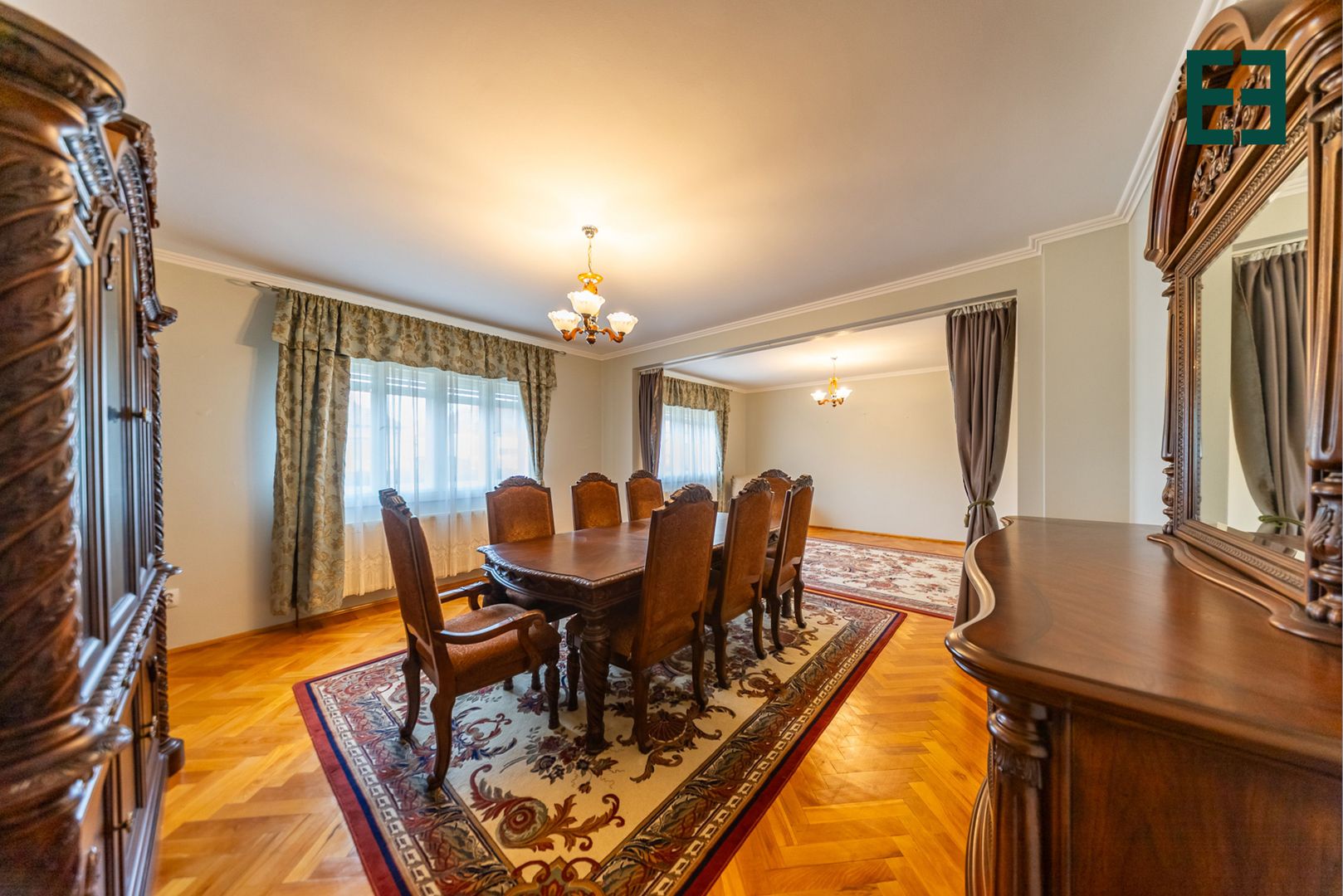 Casă spațioasă în orașul Pâncota județul Arad - Poză 6